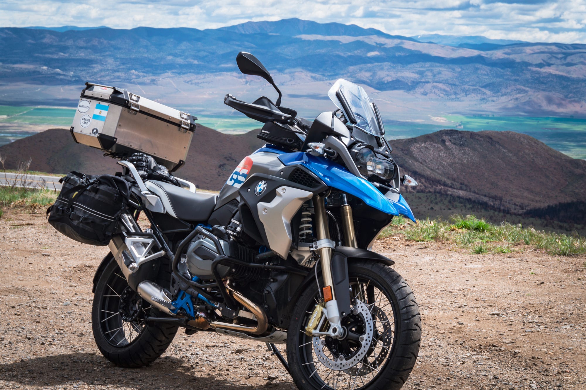 An honest motorcycle review: The 2018 BMW R1200GS (lowered rallye spec), by Jon Madden