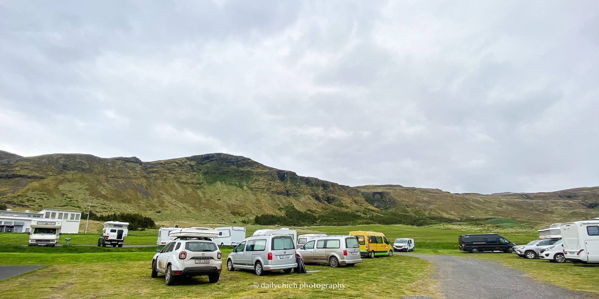 Ólafsvík 露營地，這一側可停車與搭帳