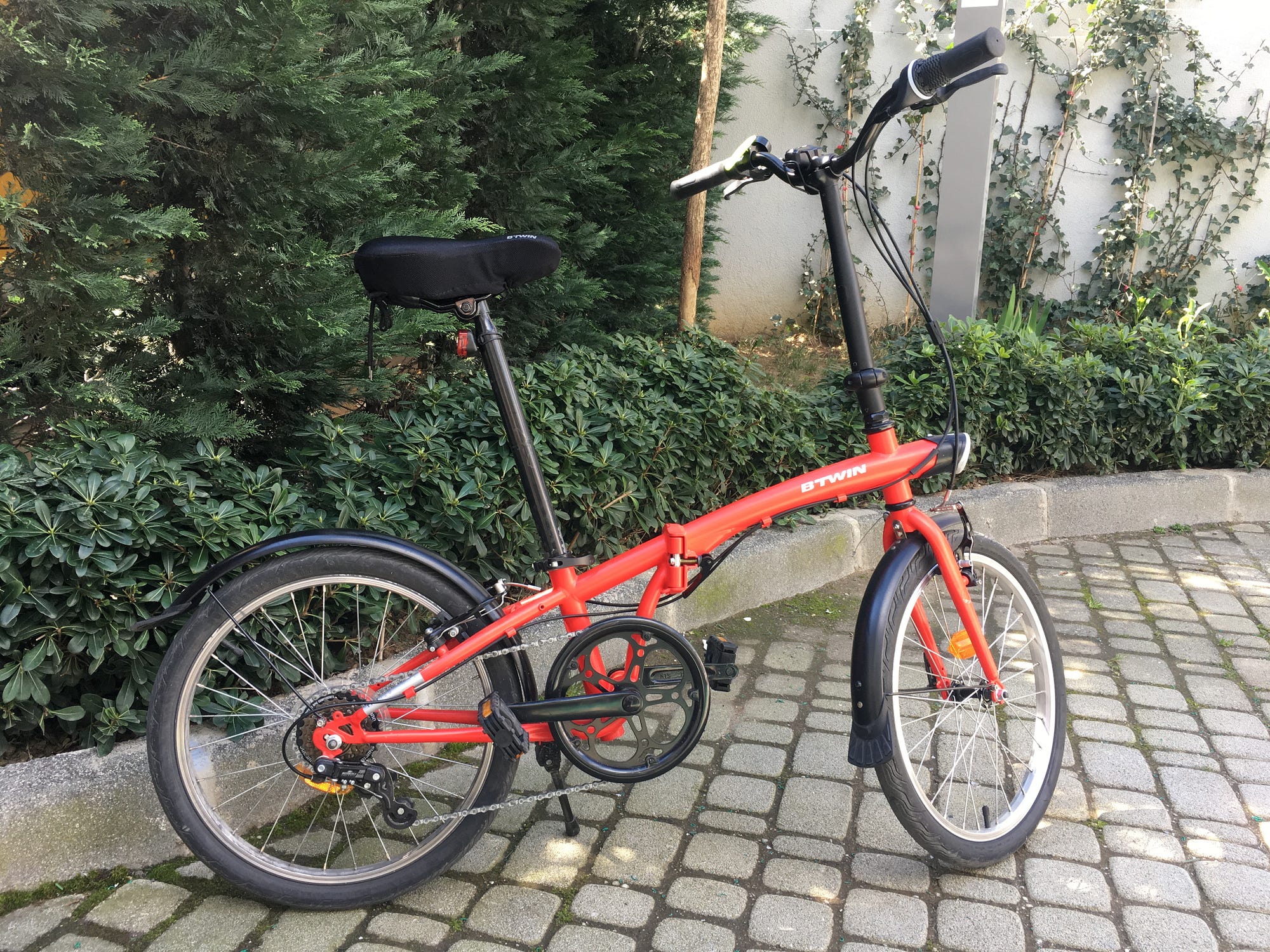 Katlanır bisiklet aldım. Bahar gelmeden bisiklet almaya karar… | by Bekir  Arslan | Yol Yemek SSK | Medium