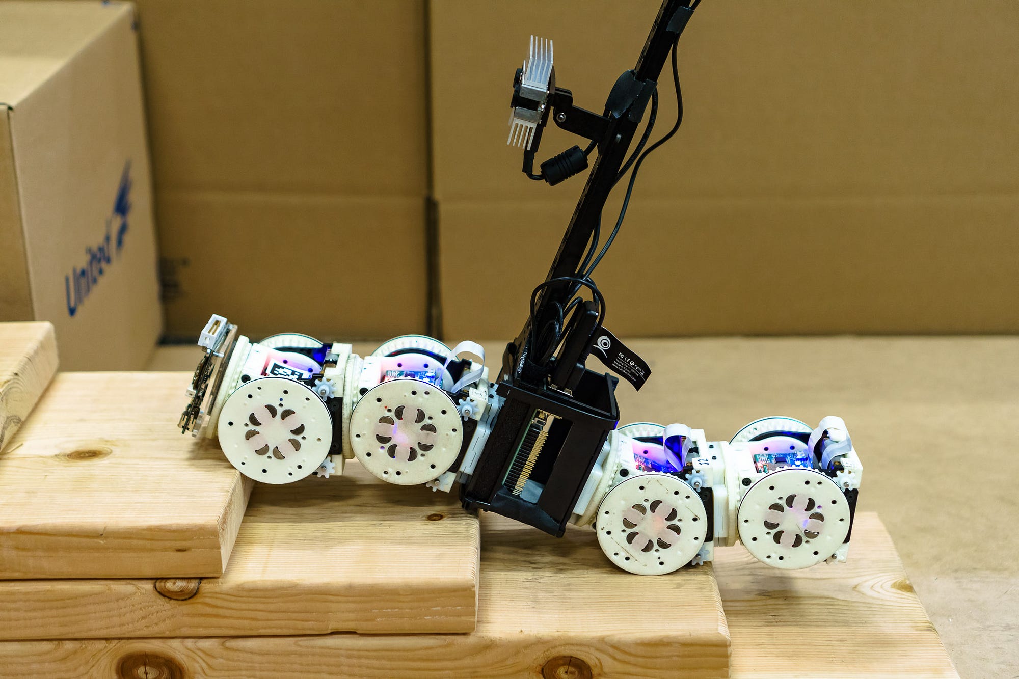 New Penn Engineering Autonomous Robots Combine Into Different Shapes to  Accomplish Tasks | by Penn Engineering | Penn Engineering | Medium