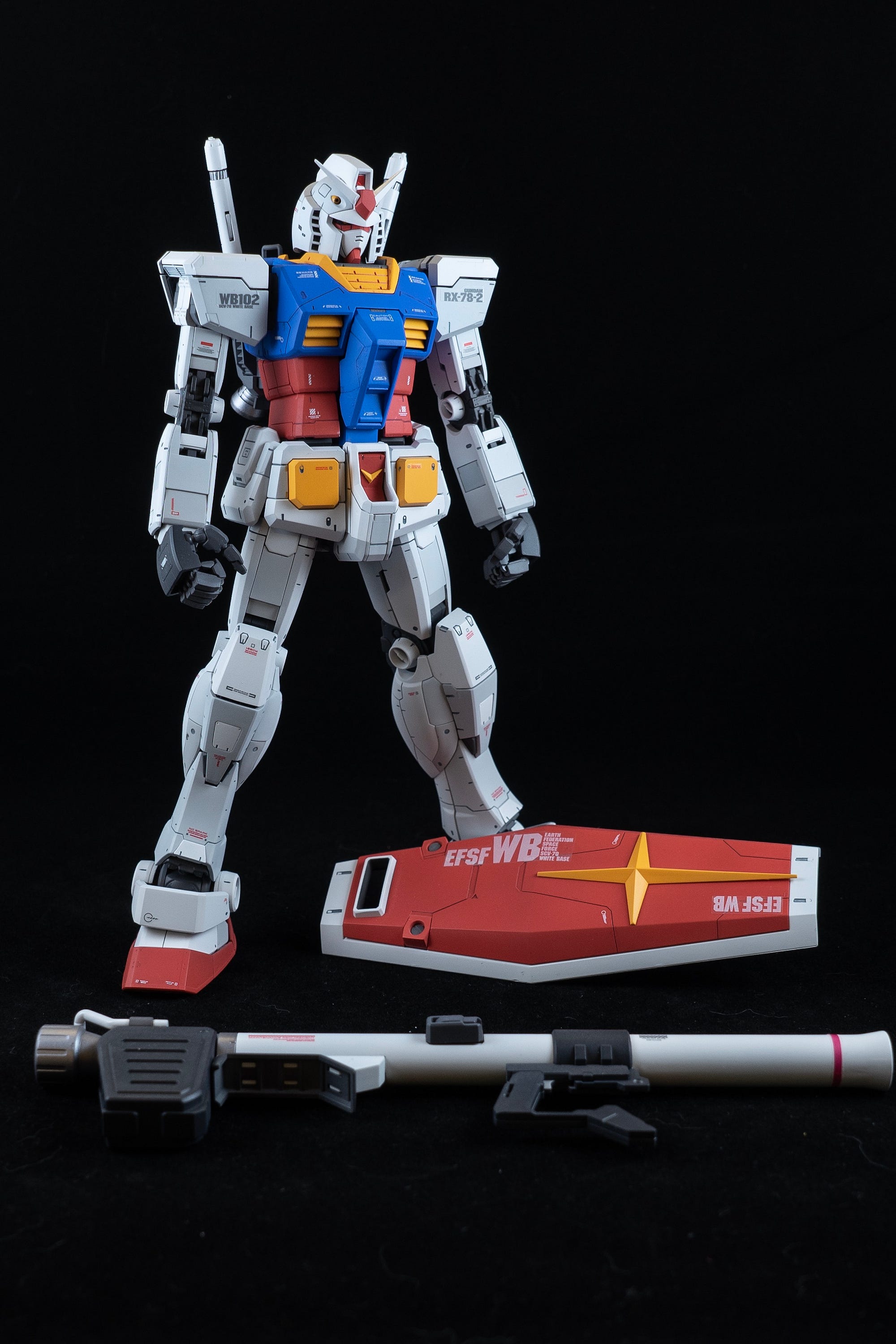 ガンプラ　塗装済み完成品　MG ガンダムver3.0 赤いガンダム ガンプラ 塗装済み完成品 MG ガンダムver3.0 赤いガンダム