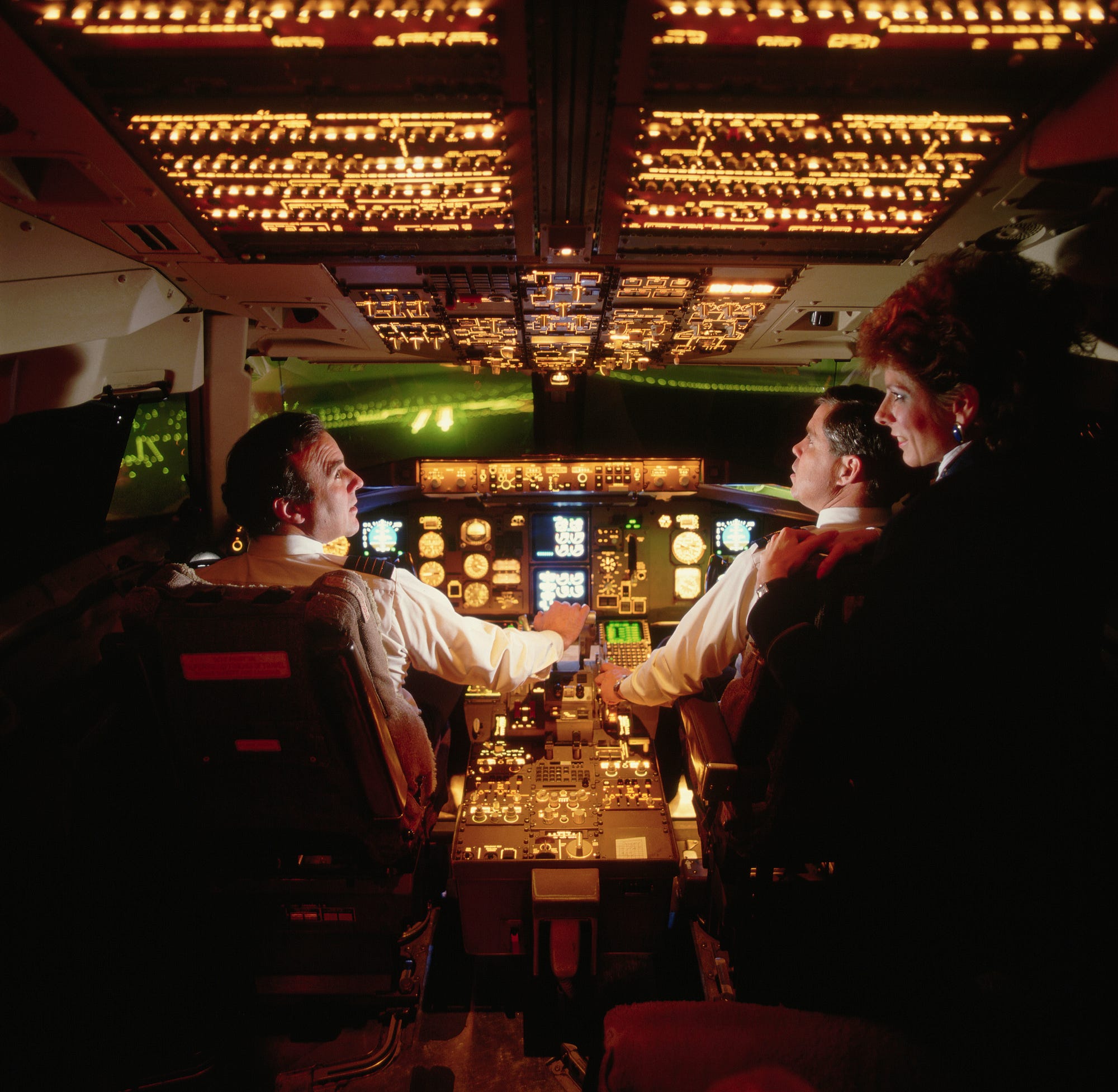 キムハム In 1983, two pilots miraculously landed a jumbo jet with no fuel