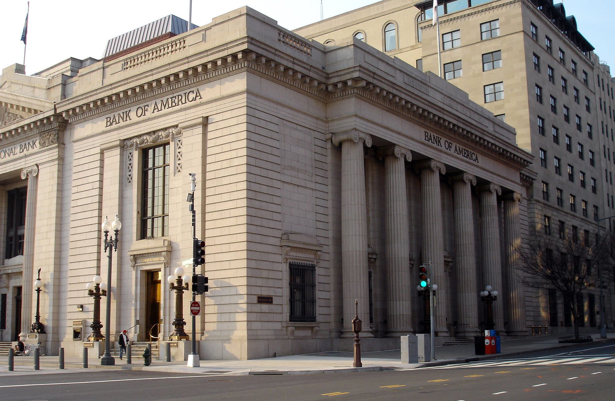 American banks: all aboard Bitcoin Express? | by Richard Paxton | Medium