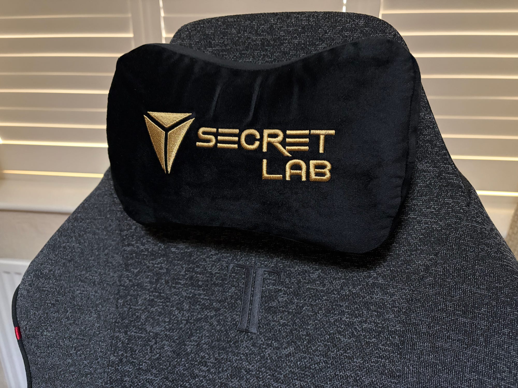 Secretlab SKINS SoftWeave Review. Add new covers to your TITAN Evo