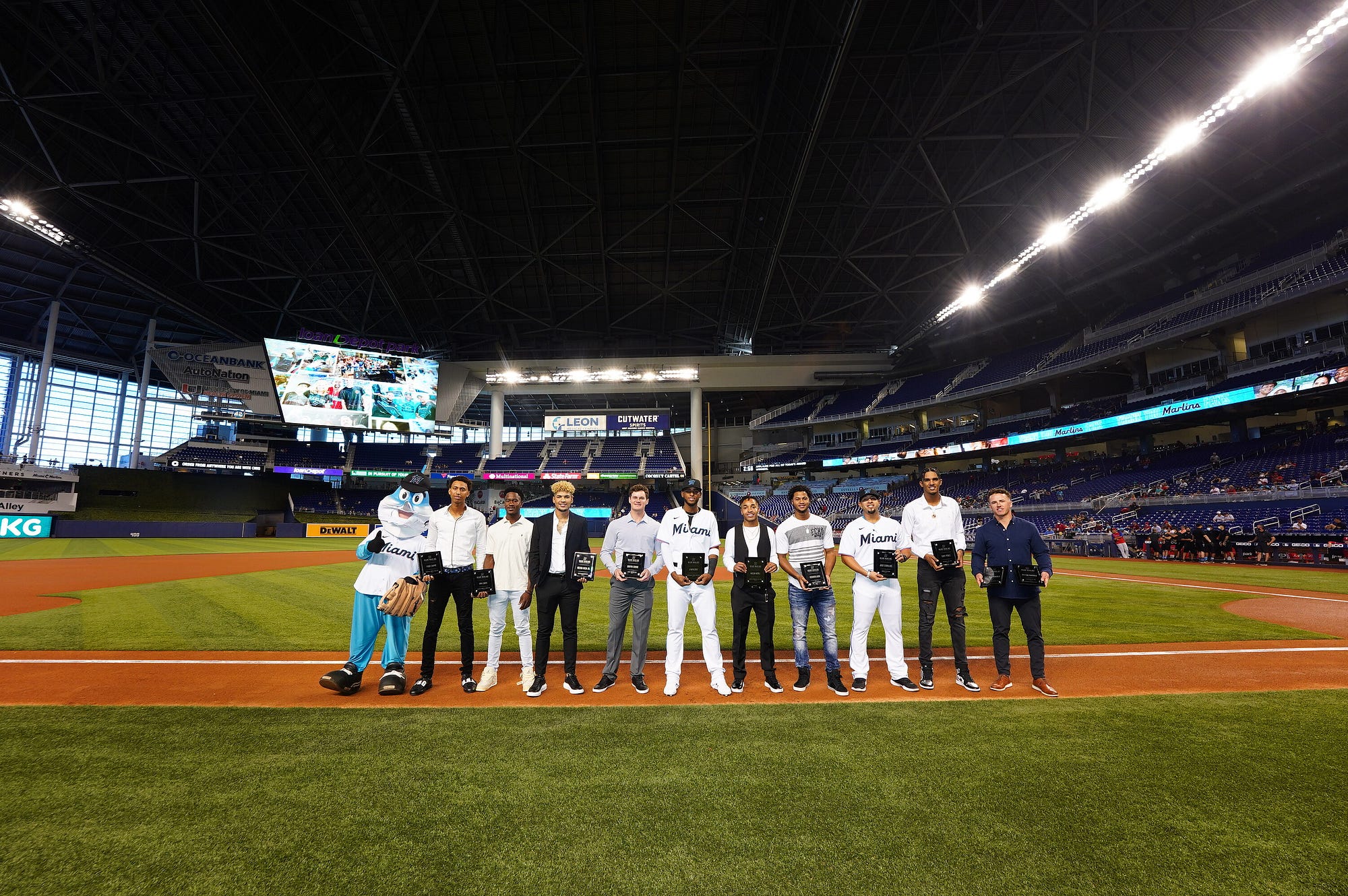 Miami Marlins unveil new City Connect uniform that embraces the