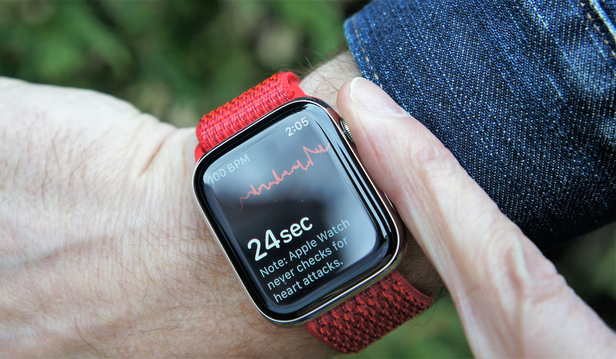 Hand and Heart on Apple Watch Series 4's ECG App | by Lance Ulanoff | Medium