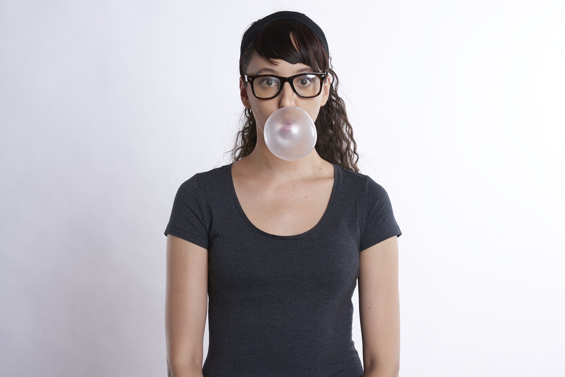 Here's how chewing gum can give you a chiseled jawline