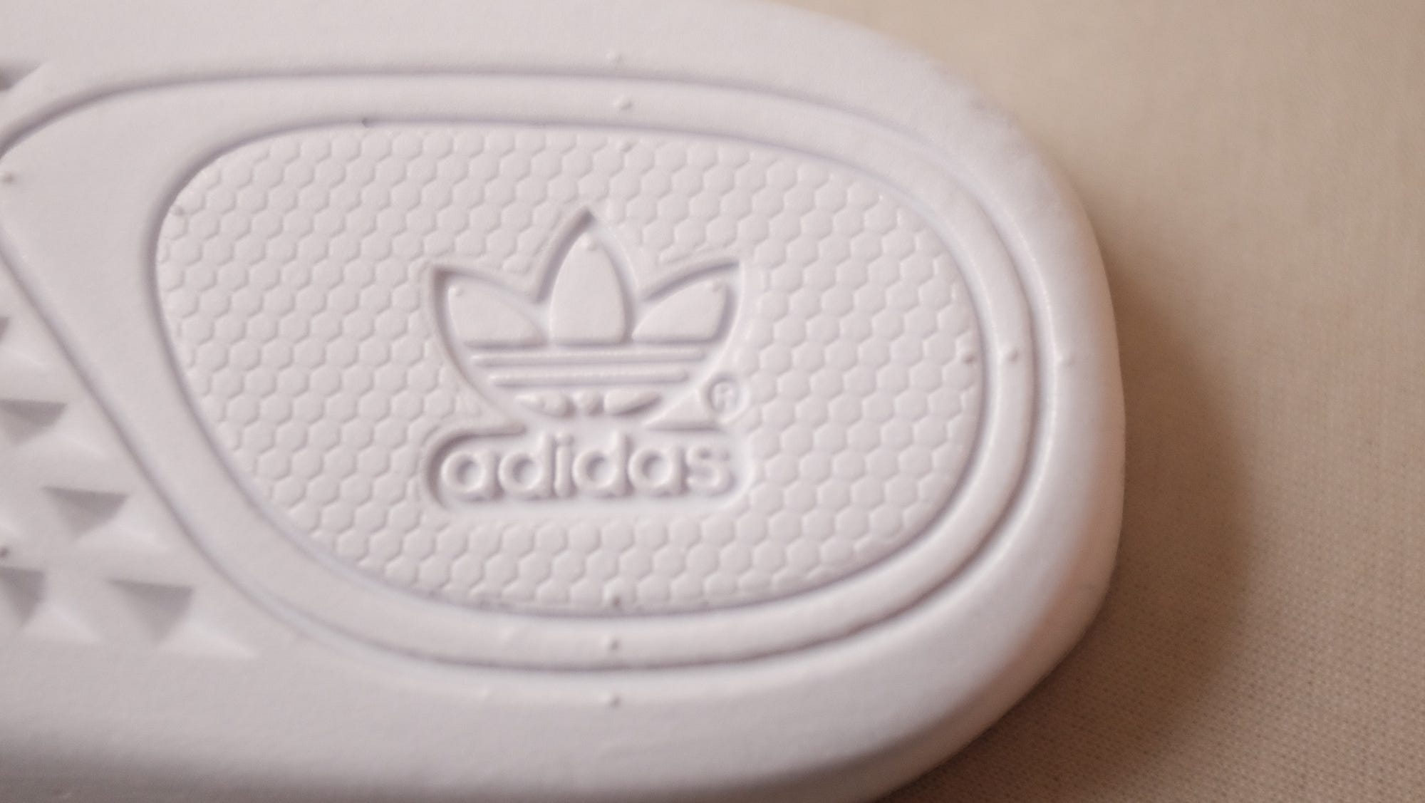 Adidas Yeezy Boost 350 V2 Legit Check Guide | by Yeezy Reff | Medium