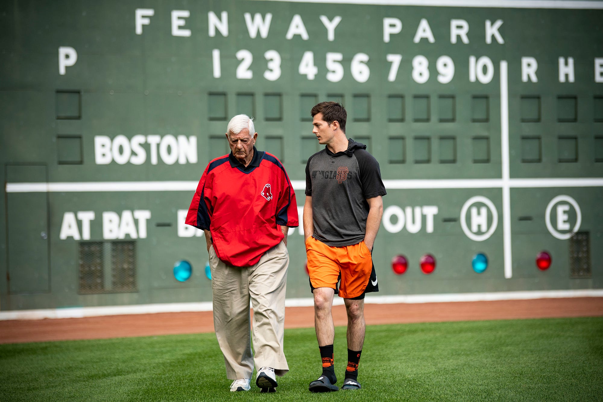 Red Sox legend Carl Yastrzemski throws out first pitch to grandson Mike