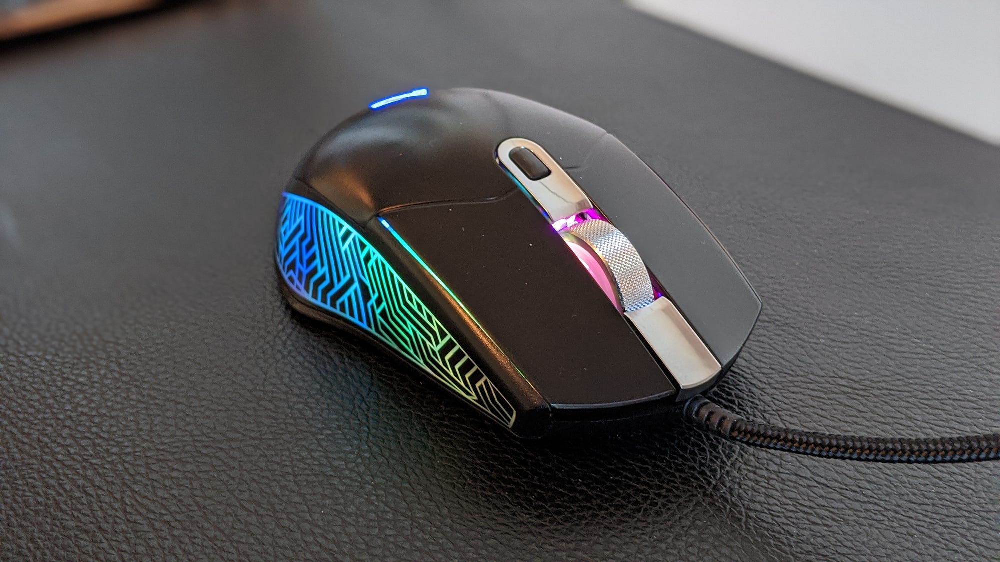 AUKEY Scarab Gaming Mouse Review. A quality, customizable mouse at an… | by  Andrew Gobran | Medium