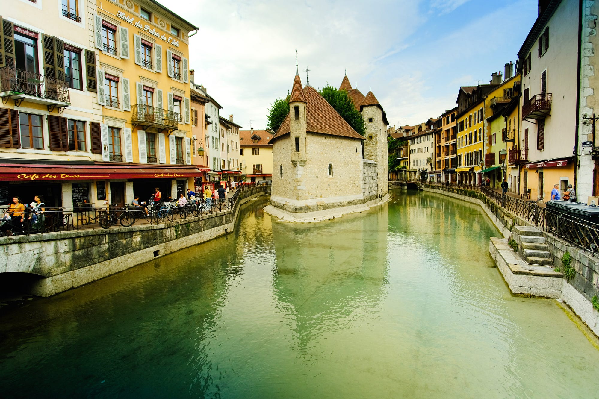 My Journey Through the Hidden Gem of the Pyrenees | by Elvie