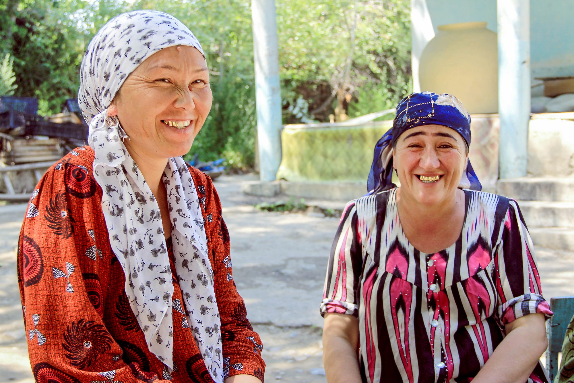 Полно таджикски. Таджикские женщины. Таджикская женщина 50 лет. Киргизы и таджики. Таджикские женщины 40 лет.