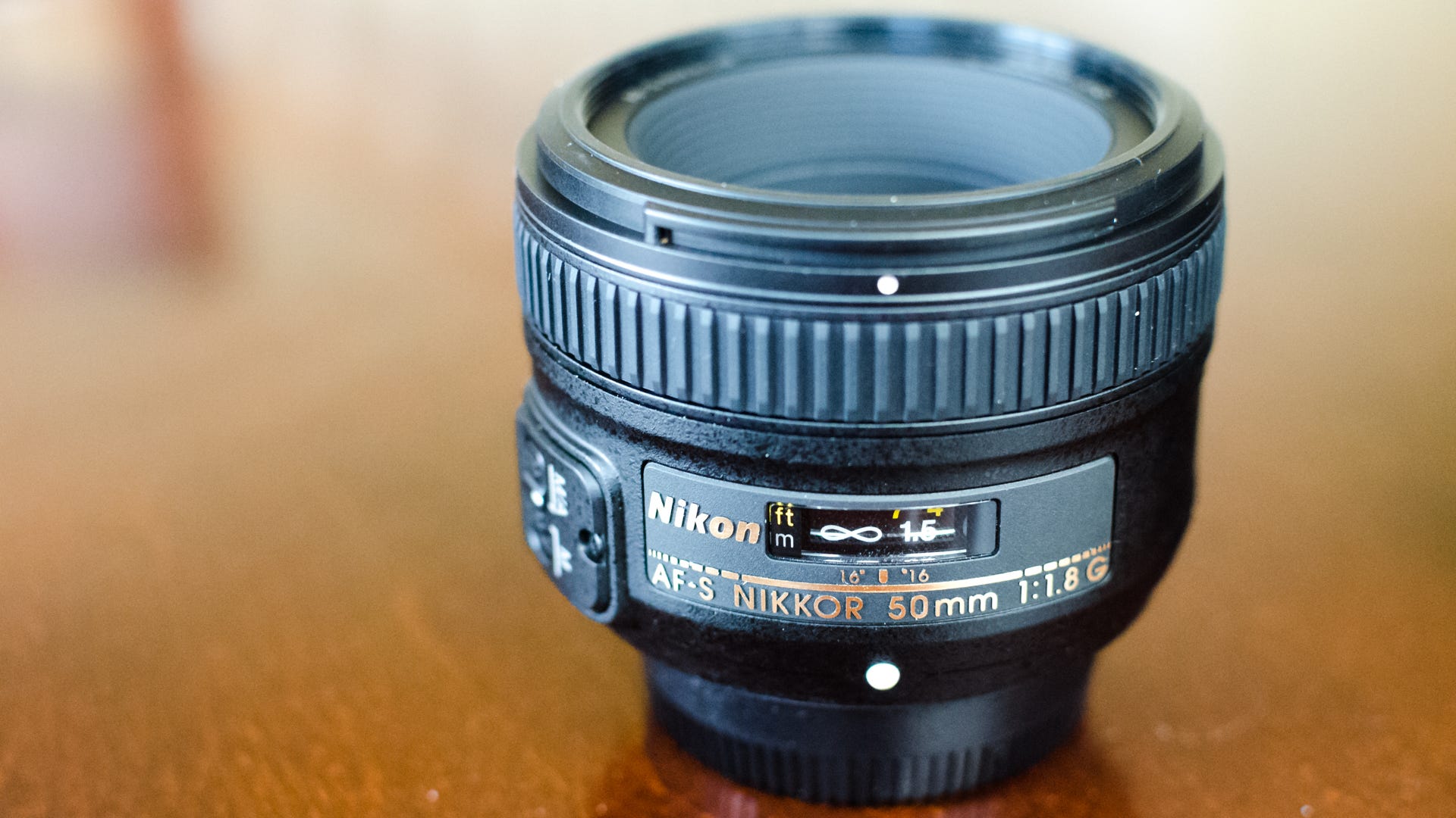 Comparing Nikon's Cheap mm Prime Lenses   by Thomas Ryan
