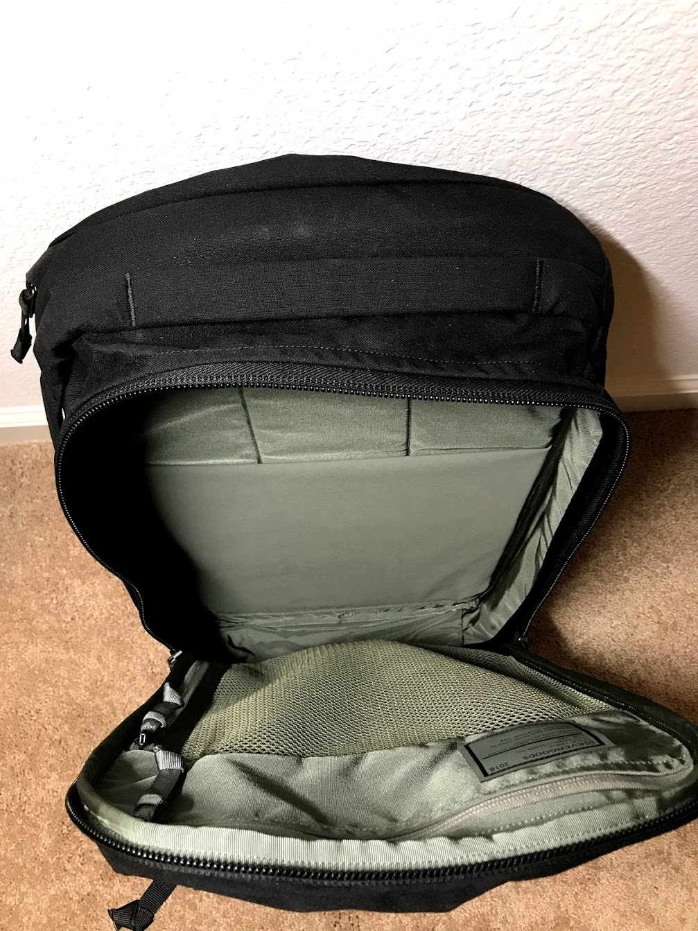 Evergoods CPL24 review: A great minimalistic backpack — Becoming  intermediate