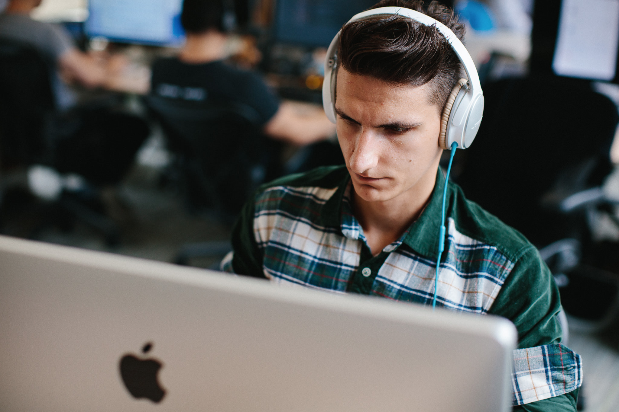Senior разработчик. Ios разработчик. ios программист. middle разработчик. senior программист.