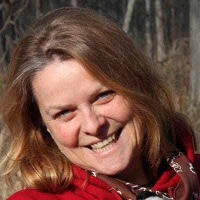 Lori E. Taylor – Medium