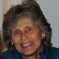 Mari Hollander – Medium