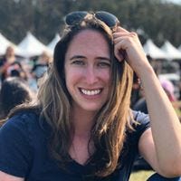 Kelly Diamond – Medium