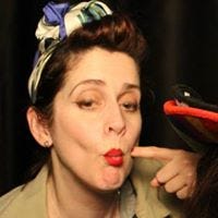 Julia Collins – Medium