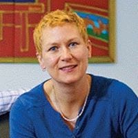 Laura Bennett – Medium