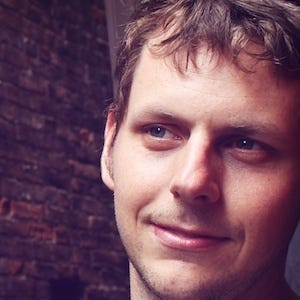 Kelly Hays – Medium