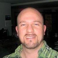 Andy Hackbert – Medium