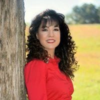 Michelle Wiles Medium