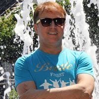 Alejandro Garcia – Medium