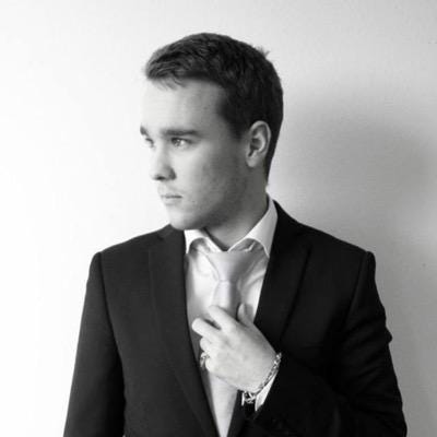 Mattias Ewers – Medium