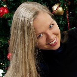Lena Leonjuk – Medium