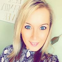 Laura Marie Love – Medium