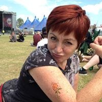 Debbie Gallagher – Medium