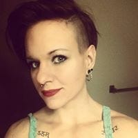 Katie Thomas – Medium