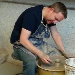 Andy Oliver – Medium