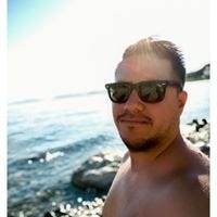 Alejandro Molina – Medium