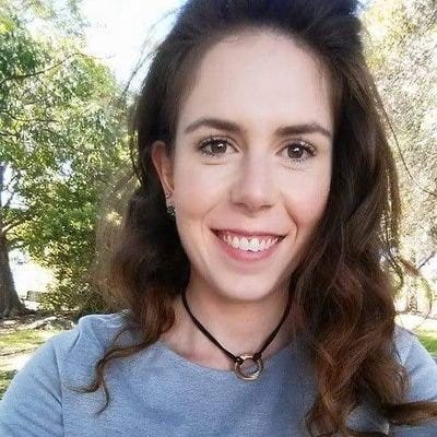 Jes – Medium