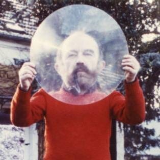 Alex Sanders – Medium