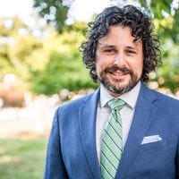 Josh Grace – Medium