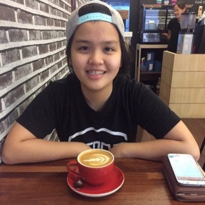 About – Lizzie – Medium