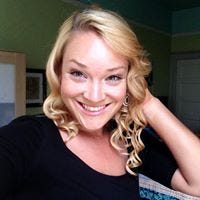 Rachel Savage – Medium