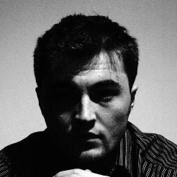 Tomasz Bazyliński – Medium