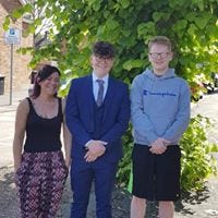 Shelley Thompson – Medium