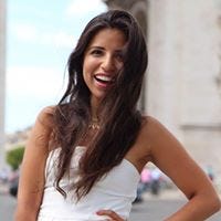 Laura Sofía – Medium