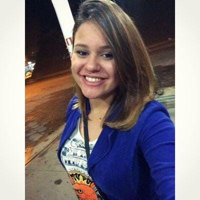 Iasmin Matos – Medium