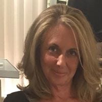 Nicole Diamond – Medium