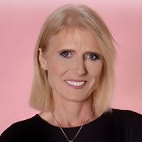 Sophie Thompson – Medium