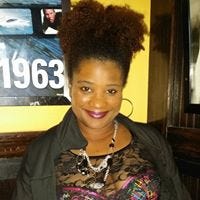 Danita Davis – Medium