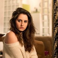 Paula Sophia – Medium