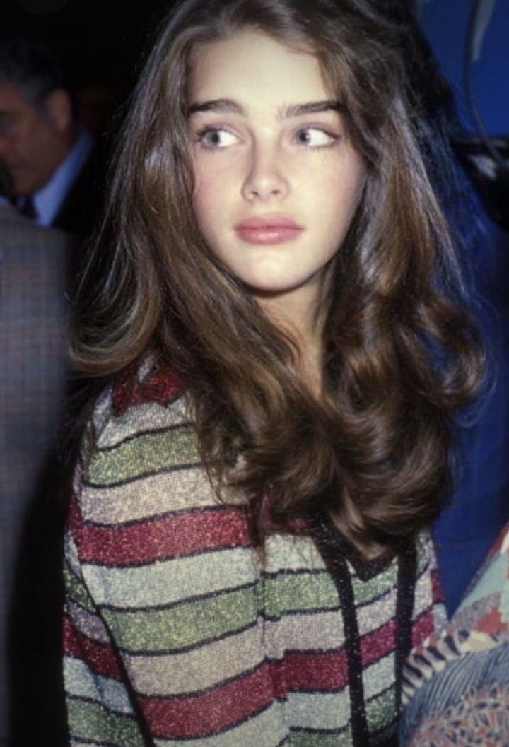 Julia Robertson – Medium