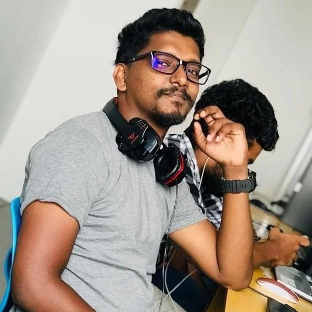 Gayashan deshapriya medium
